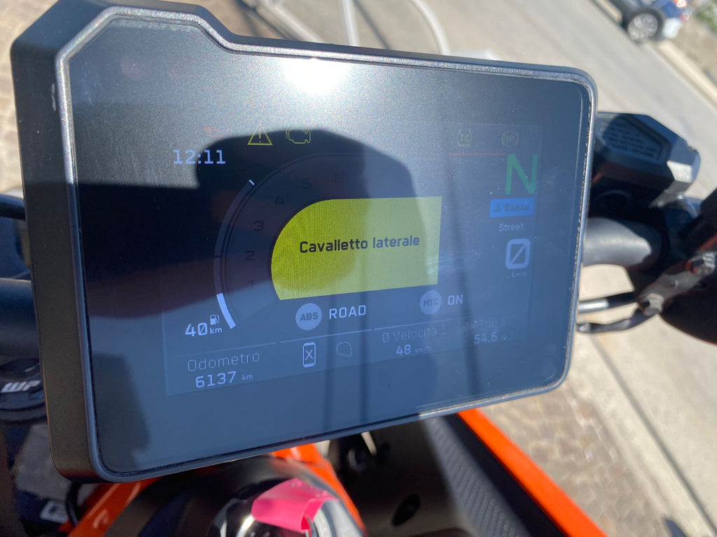 KTM 390 DUKE - 2025 - KM 6137