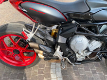 Carica l'immagine nel visualizzatore di Gallery, MV AGUSTA RIVALE 800 - 2015 - KM 23410
