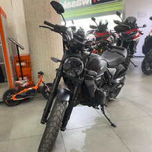 Carica l'immagine nel visualizzatore di Gallery, DUCATI SCRAMBLER 800 ICON DARK - 2025 - KM 8156