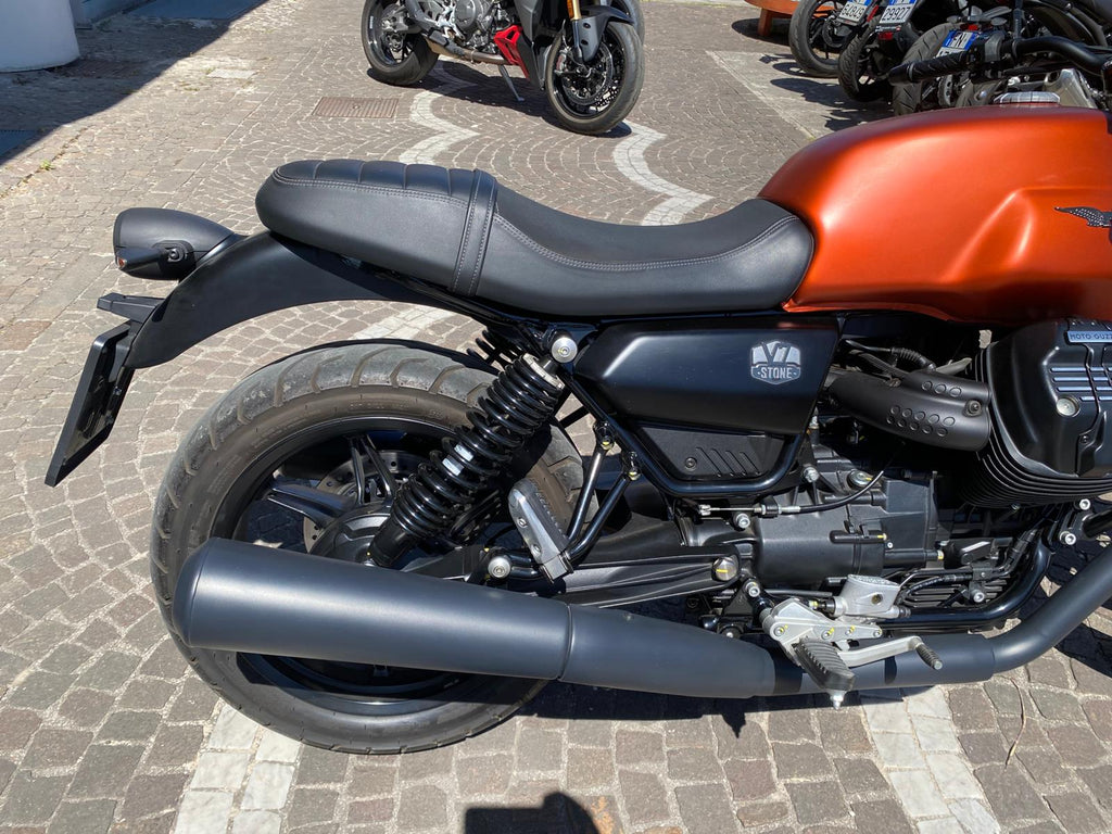 MOTO GUZZI V7 IV STONE - 2021 - KM 18083