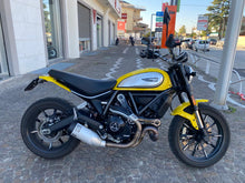 Carica l&#39;immagine nel visualizzatore di Gallery, DUCATI SCRAMBLER 800 ICON - 2019 - KM 13000