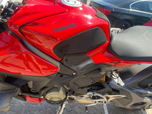 Carica l'immagine nel visualizzatore di Gallery, DUCATI STREETFIGHTER V4 S - 2025 - KM 15790