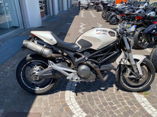Carica l'immagine nel visualizzatore di Gallery, DUCATI MONSTER 696 - 2009 - KM 35131