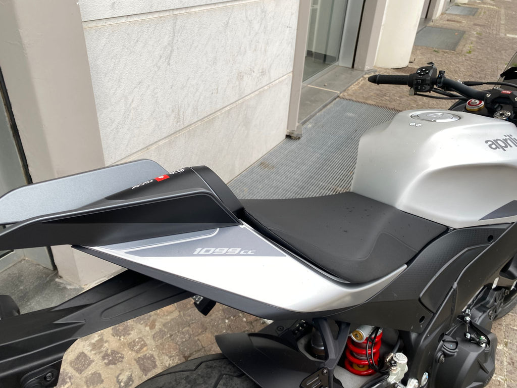 APRILIA TUONO V4 - 2025 - KM 1088
