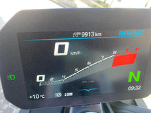 Carica l'immagine nel visualizzatore di Gallery, BMW F 900 R - 2025 - KM 9913