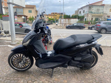 Carica l&#39;immagine nel visualizzatore di Gallery, PIAGGIO BEVERLY 300 - 2017 - KM 33547