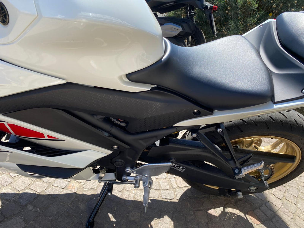 YAMAHA YZF R3 - 2024 - KM 1000