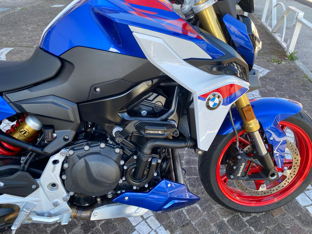 BMW F 900 R - 2025 - KM 9913