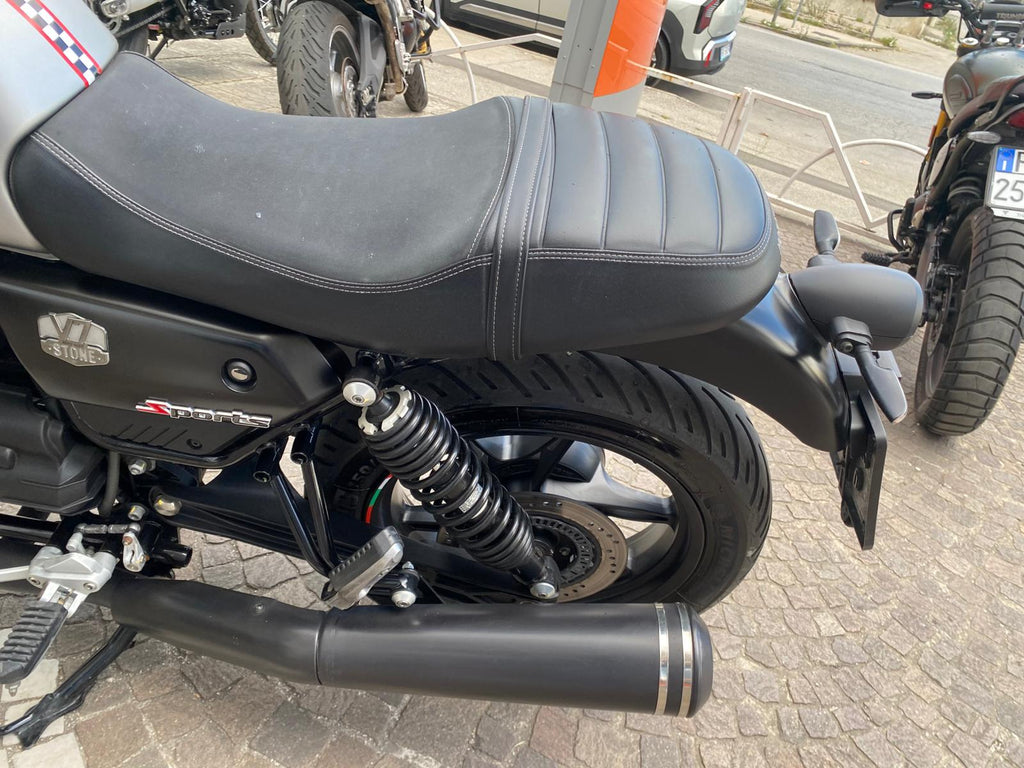 MOTO GUZZI V7 STONE - 2023 - KM 19749