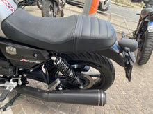 Carica l'immagine nel visualizzatore di Gallery, MOTO GUZZI V7 STONE - 2023 - KM 19749
