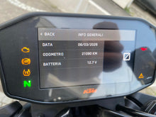 Carica l'immagine nel visualizzatore di Gallery, KTM 890 DUKE R - 2022 - KM 21090