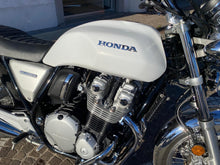 Carica l&#39;immagine nel visualizzatore di Gallery, HONDA CB 1100 - 2018 - KM 11784