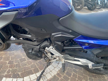 Carica l'immagine nel visualizzatore di Gallery, BMW F 900 R - 2020 - KM 31742