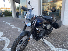 Carica l&#39;immagine nel visualizzatore di Gallery, TRIUMPH STREET SCRAMBLER - 2023 - KM 4193