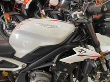 Carica l'immagine nel visualizzatore di Gallery, TRIUMPH STREET TRIPLE RS - 2019 - KM 6300