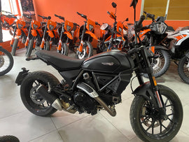 DUCATI SCRAMBLER 800 ICON DARK - 2025 - KM 8156