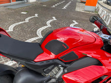 Carica l&#39;immagine nel visualizzatore di Gallery, DUCATI PANIGALE V4 - 2022 - KM 5851