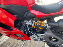 Carica l&#39;immagine nel visualizzatore di Gallery, DUCATI PANIGALE V2 S - 2025 - KM 4392