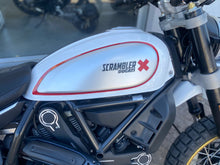 Carica l&#39;immagine nel visualizzatore di Gallery, DUCATI SCRAMBLER 800 DESERT SLED - 2017 - KM 8654
