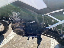 Carica l&#39;immagine nel visualizzatore di Gallery, HONDA AFRICA TWIN 1100 - 2021 - KM 24107