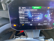 Carica l&#39;immagine nel visualizzatore di Gallery, APRILIA RSV4 FACTORY - 2025 - KM 6098