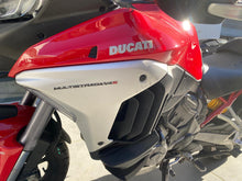 Carica l'immagine nel visualizzatore di Gallery, DUCATI MULTISTRADA V4 S - 2022 - KM 48704