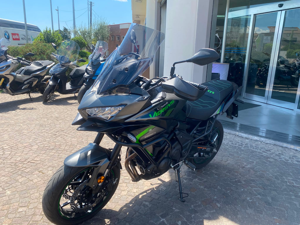 KAWASAKI VERSYS 650 - 2025 - KM 6425