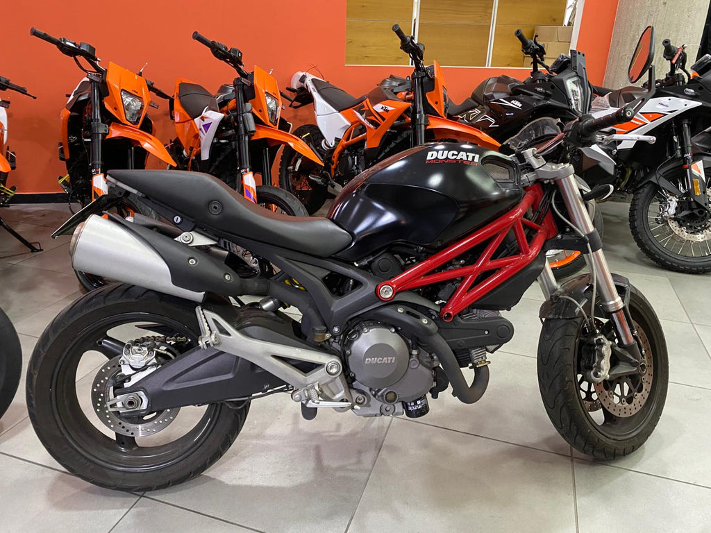 DUCATI MONSTER 696 + - 2010 - KM 46017