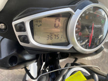 Carica l'immagine nel visualizzatore di Gallery, TRIUMPH SPEED TRIPLE 1050 - 2013 - KM 36751