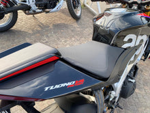 Carica l'immagine nel visualizzatore di Gallery, APRILIA TUONO V4 FACTORY - 2023 - KM 19199