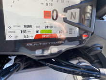 Carica l'immagine nel visualizzatore di Gallery, DUCATI MULTISTRADA V2 S - 2022 - KM 24159
