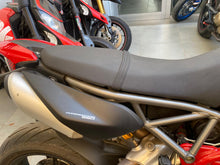 Carica l'immagine nel visualizzatore di Gallery, DUCATI HYPERMOTARD 950 - 2024 - KM 2689
