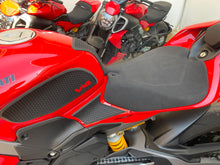 Carica l'immagine nel visualizzatore di Gallery, DUCATI PANIGALE V4 - 2025 - KM 4996