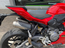 Carica l'immagine nel visualizzatore di Gallery, DUCATI PANIGALE V2 - 2025 - KM 2507