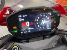 Carica l'immagine nel visualizzatore di Gallery, DUCATI MONSTER 937 - 2024 - KM 4827