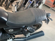 Carica l'immagine nel visualizzatore di Gallery, MOTO GUZZI V7 STONE - 2024 - KM 1166