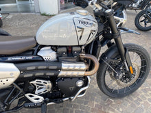 Carica l&#39;immagine nel visualizzatore di Gallery, TRIUMPH SCRAMBLER 1200 X - 2024 - KM 4006