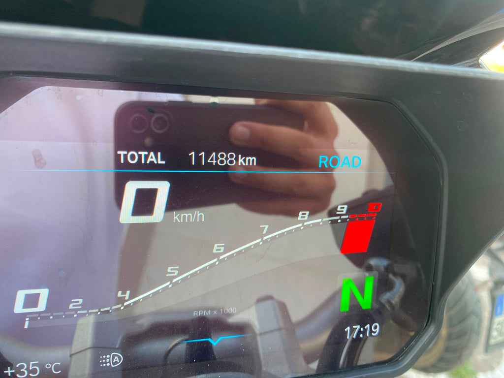 BMW F 900 R - 2023 - KM 11488