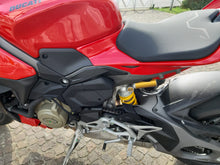 Carica l&#39;immagine nel visualizzatore di Gallery, DUCATI STREETFIGHTER V4 - 2025 - KM 427