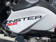 Carica l'immagine nel visualizzatore di Gallery, DUCATI MONSTER 937 - 2024 - KM 19993