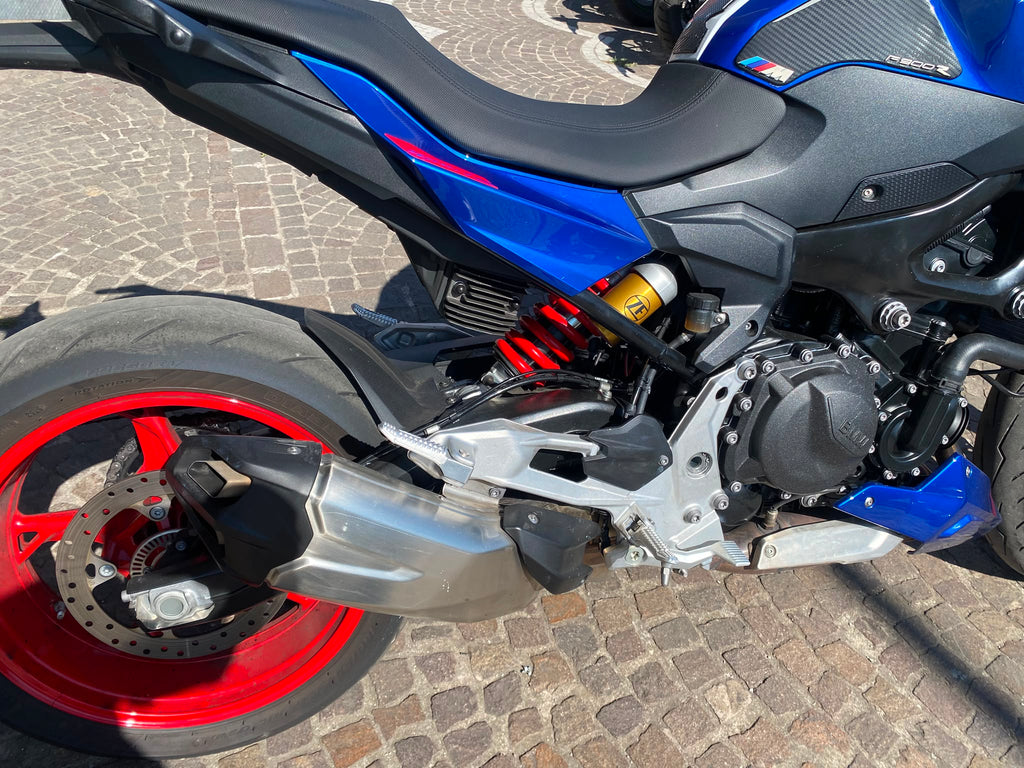 BMW F 900 R - 2025 - KM 11655