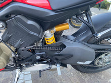 Carica l'immagine nel visualizzatore di Gallery, DUCATI STREETFIGHTER V4 - 2023 - KM 10367