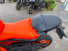Carica l'immagine nel visualizzatore di Gallery, KTM 390 DUKE - 2025 - KM 9869