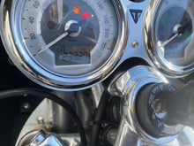 Carica l'immagine nel visualizzatore di Gallery, TRIUMPH THRUXTON 1200 R - 2017 - KM 23327
