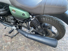 Carica l&#39;immagine nel visualizzatore di Gallery, MOTO GUZZI V7 STONE - 2021 - KM 19727