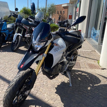 Carica l'immagine nel visualizzatore di Gallery, APRILIA DORSODURO 750 - 2015 - KM 19925