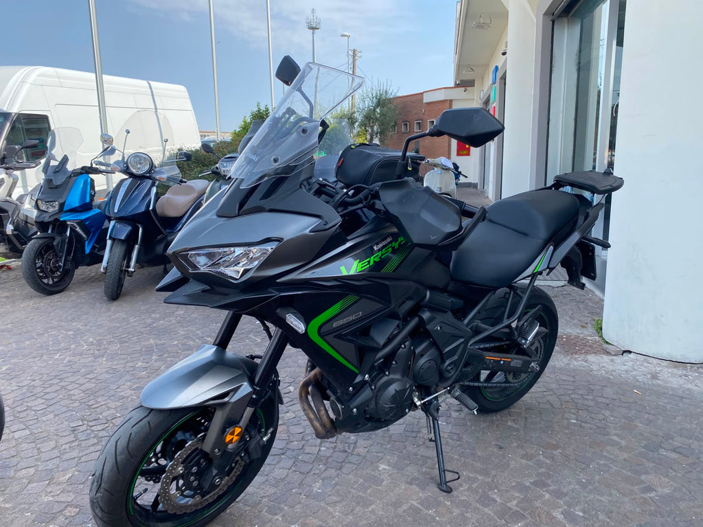 KAWASAKI VERSYS 650 - 2025 - KM 10082