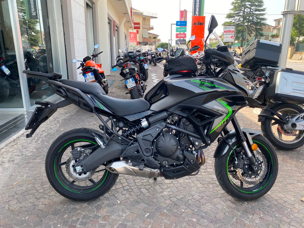 KAWASAKI VERSYS 650 - 2025 - KM 10082