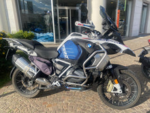 Carica l&#39;immagine nel visualizzatore di Gallery, BMW R 1250 GS ADVENTURE - 2024 - KM 10685