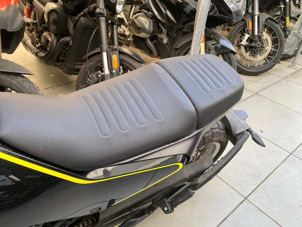 HUSQVARNA SVARTPILEN 401 - 2019 - KM 20779